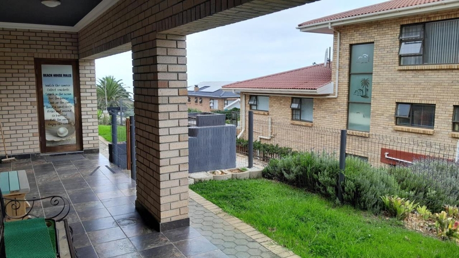 6 Bedroom Property for Sale in Dana Bay Western Cape